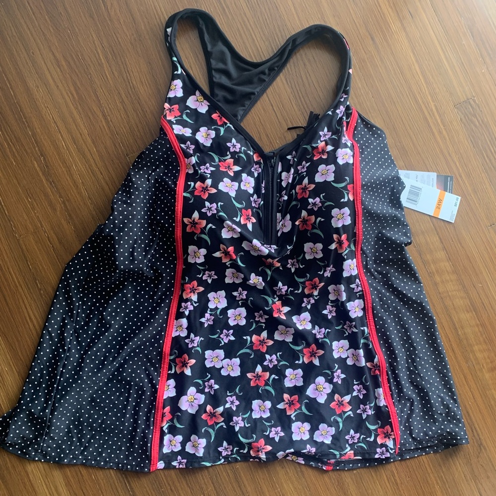 NWT Beach House Women’s swim top